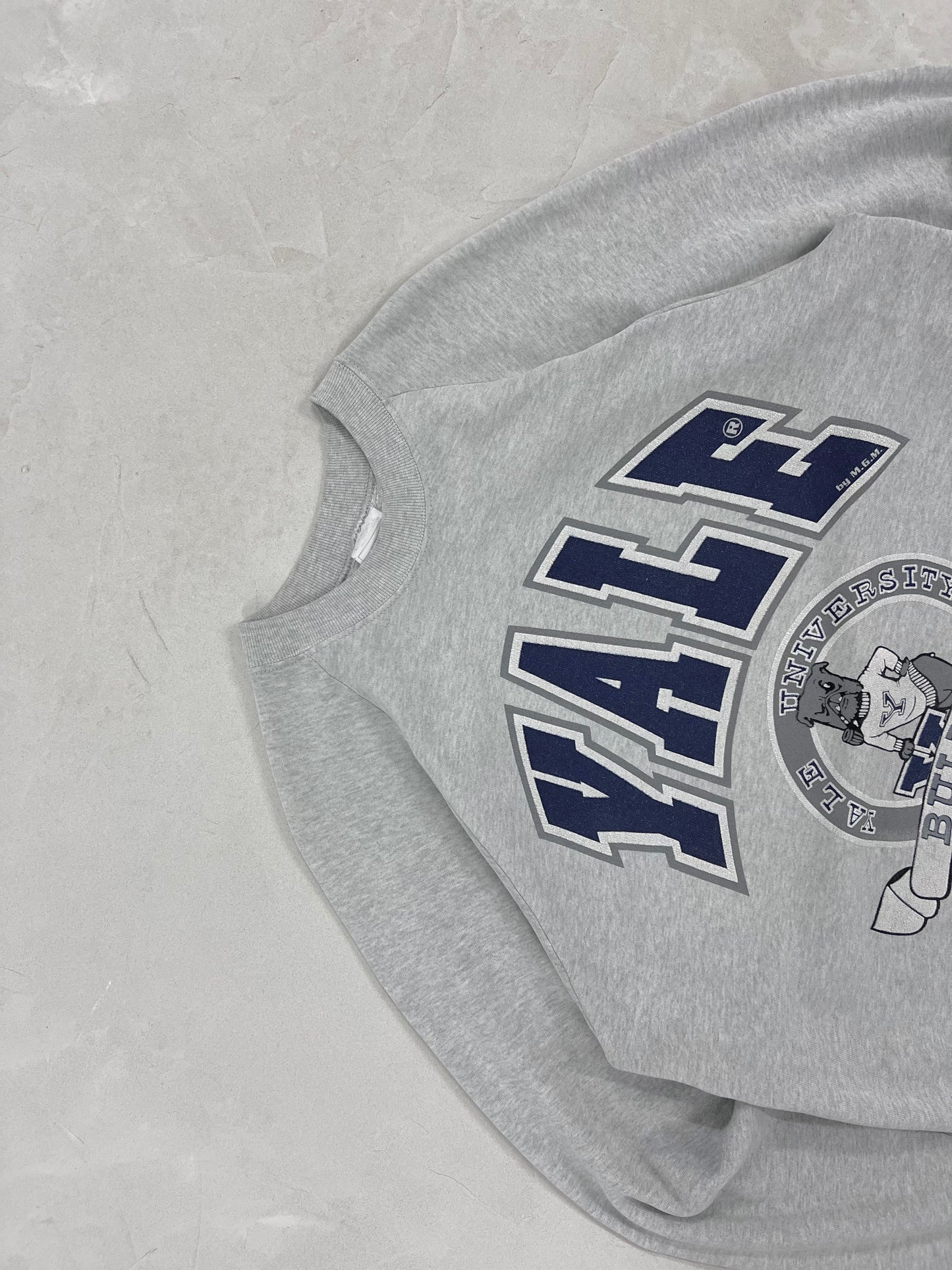 90s YALE SWEATSHIRT